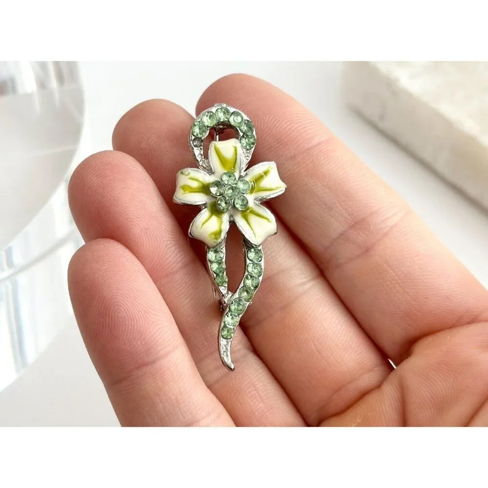 Green Floral Swirly Art Nouveau Silver Toned Vintage Costume Jewelry Brooch